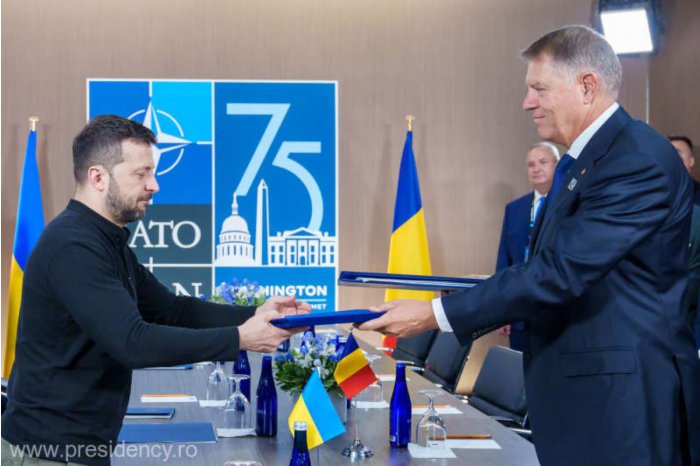 Klaus Iohannis şi Volodimir Zelenski au semnat  la Washington acordul bilateral de securitate