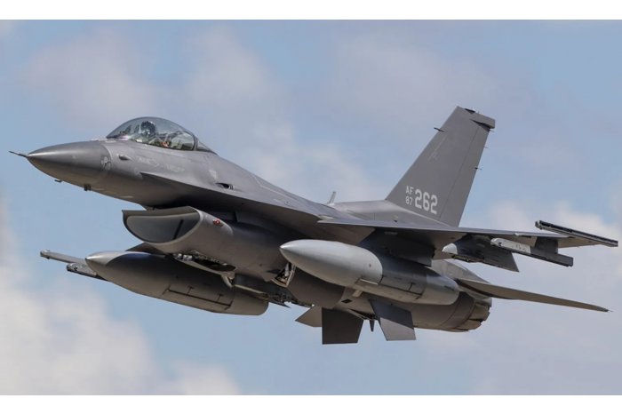 Rusia anunţă o recompensă de 170.000 de dolari pentru primul F-16 doborât în Ucraina