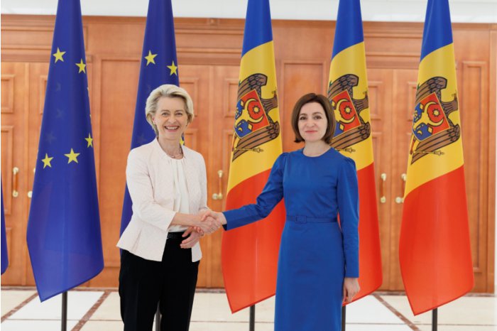 Președinta Maia Sandu a felicitat-o pe Ursula von der Leyen, realeasă în funcția de preşedinte a Comisiei Europene