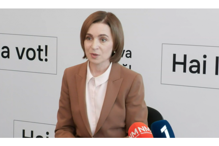 Candidate of Action and Solidarity Party for Moldovan president's office has discussion with Russian-speaking journalists 