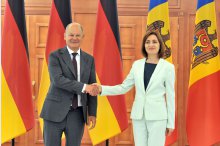 Official welcoming ceremony of Federal Chancellor of Germany Olaf Scholz by President of the Republic of Moldova Maia Sandu'